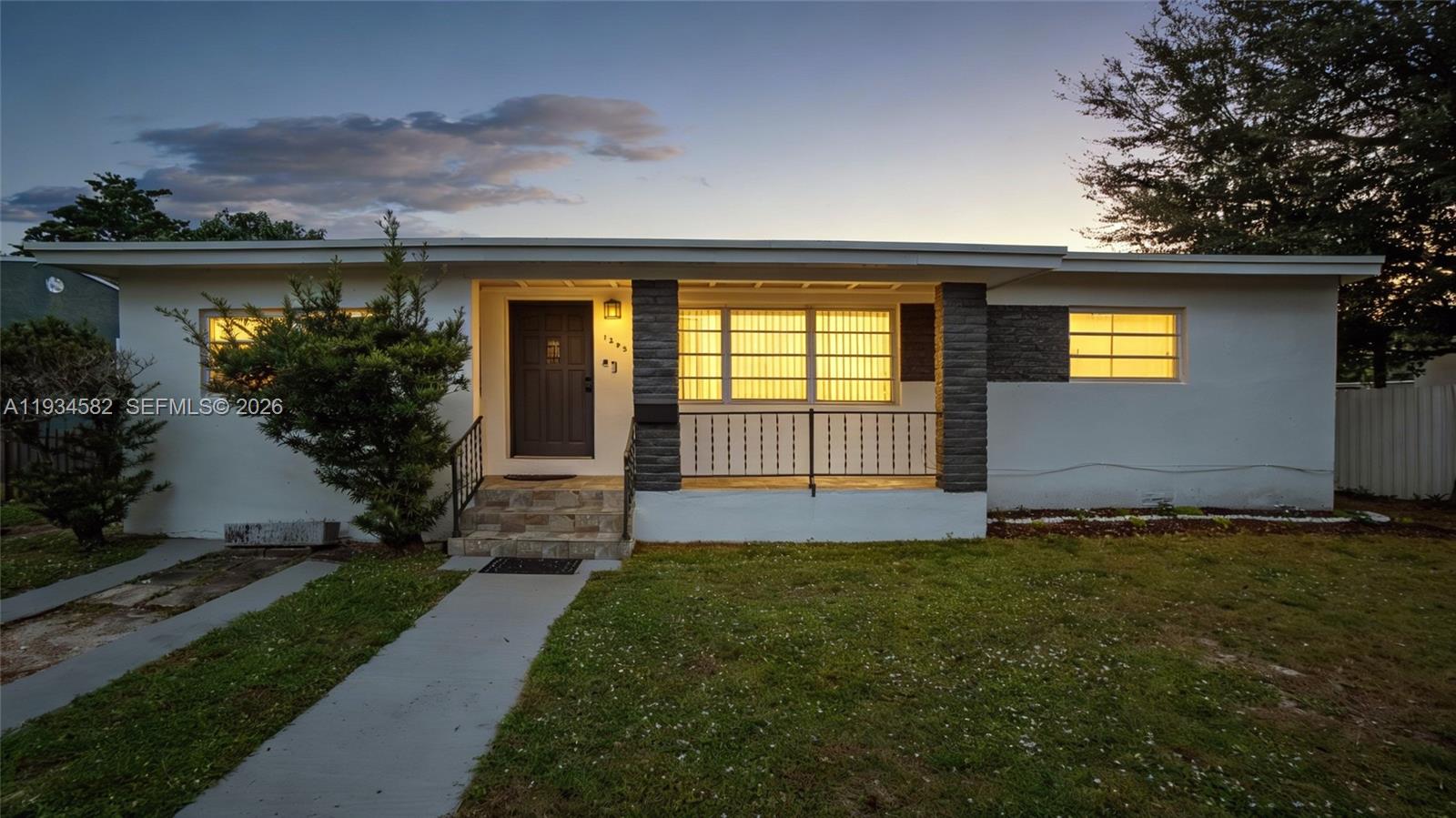 BREEZY HEIGHTS 1ST ADDN - Residential