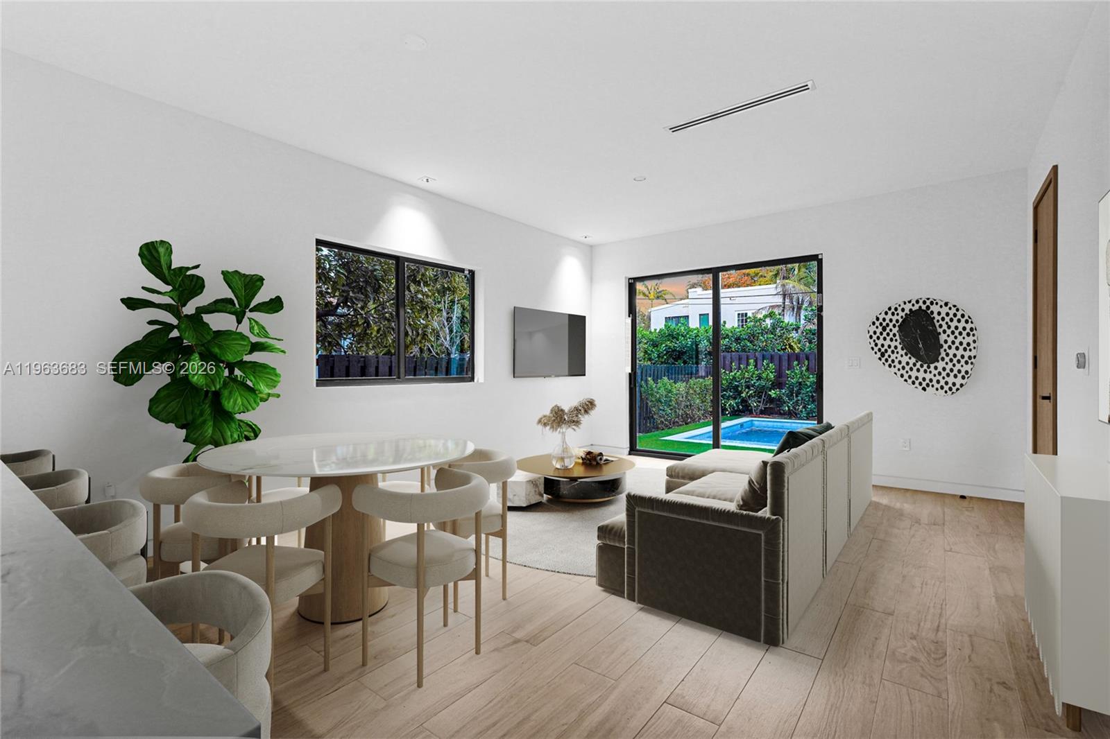 SHADOWLAWN - Residential