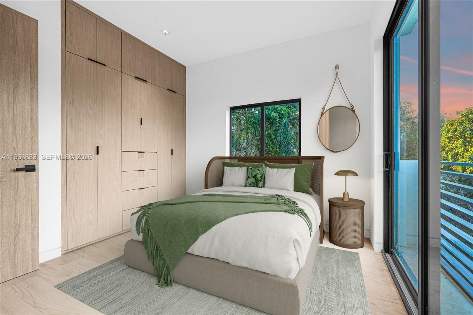 SHADOWLAWN - Residential