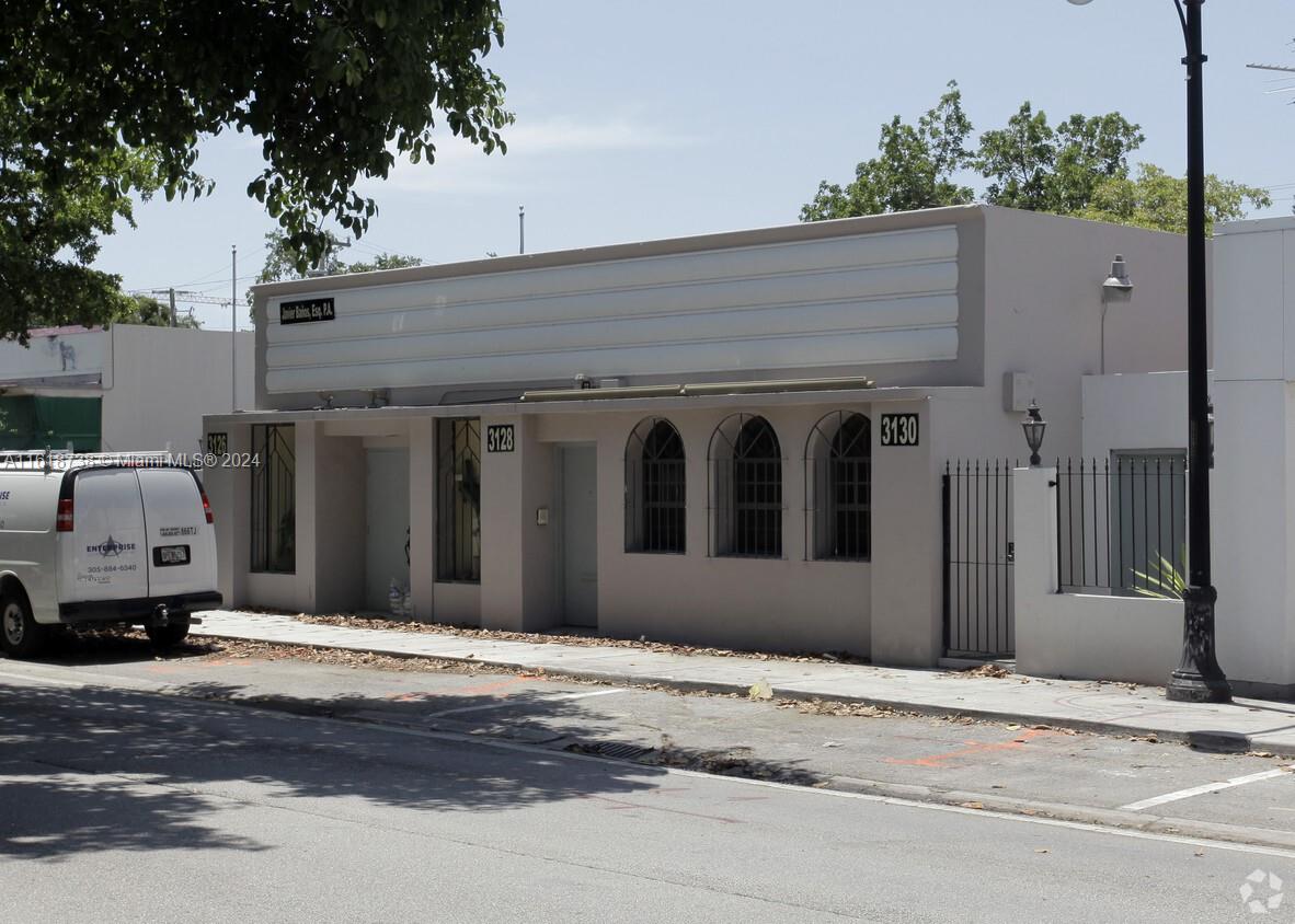 Amazing Office space Available at Coral Way with 2,440 sqft and ample parking
