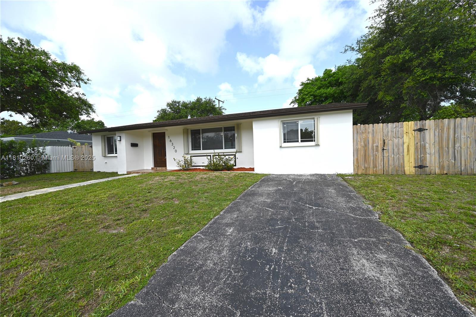 Property for Sale at 16320 Sw 100th Ct, Miami, Broward County, Florida - Bedrooms: 3 
Bathrooms: 2  - $519,000