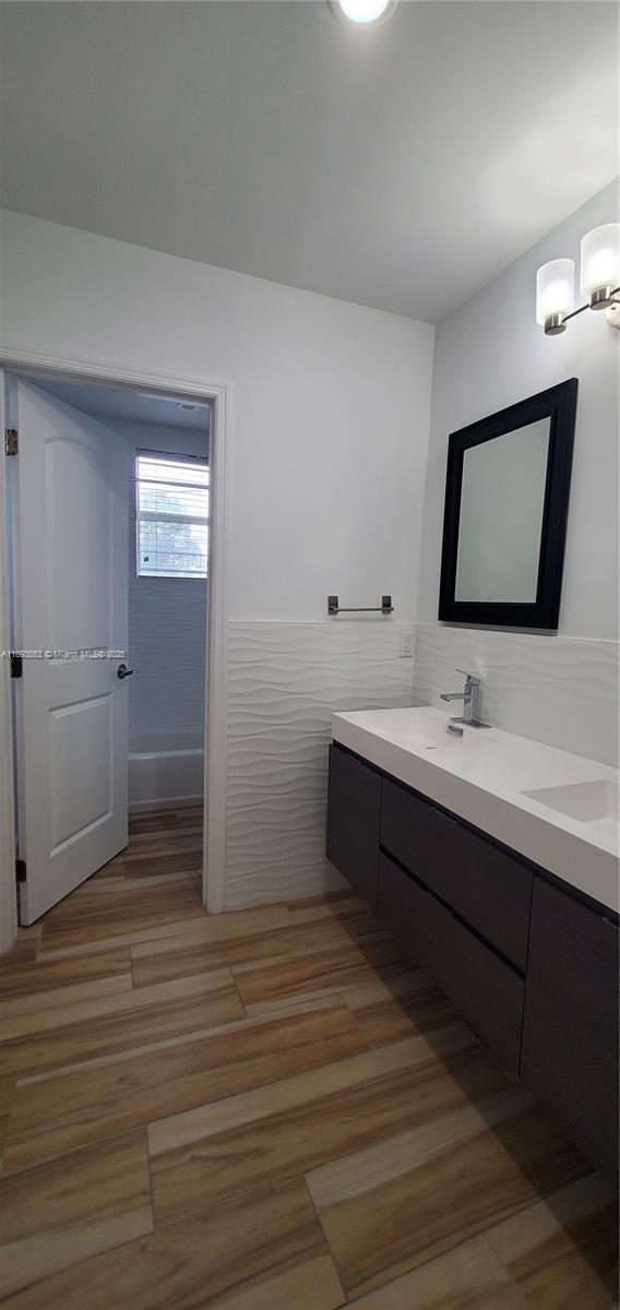 FROW HOMESTEAD - Residential Lease