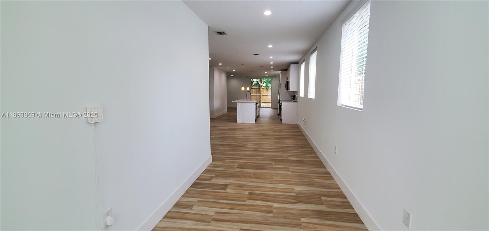 FROW HOMESTEAD - Residential Lease