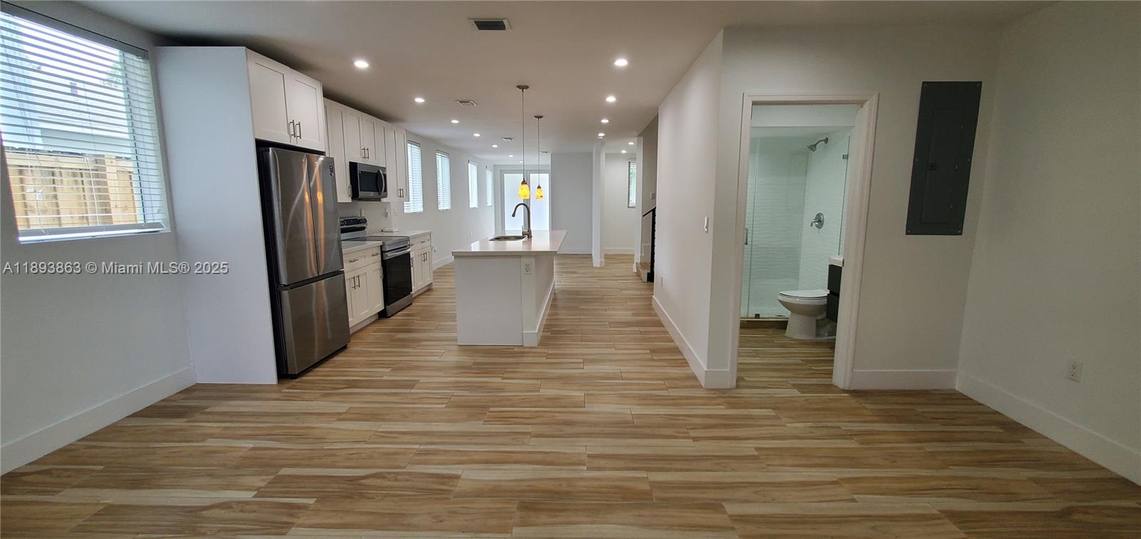 FROW HOMESTEAD - Residential Lease