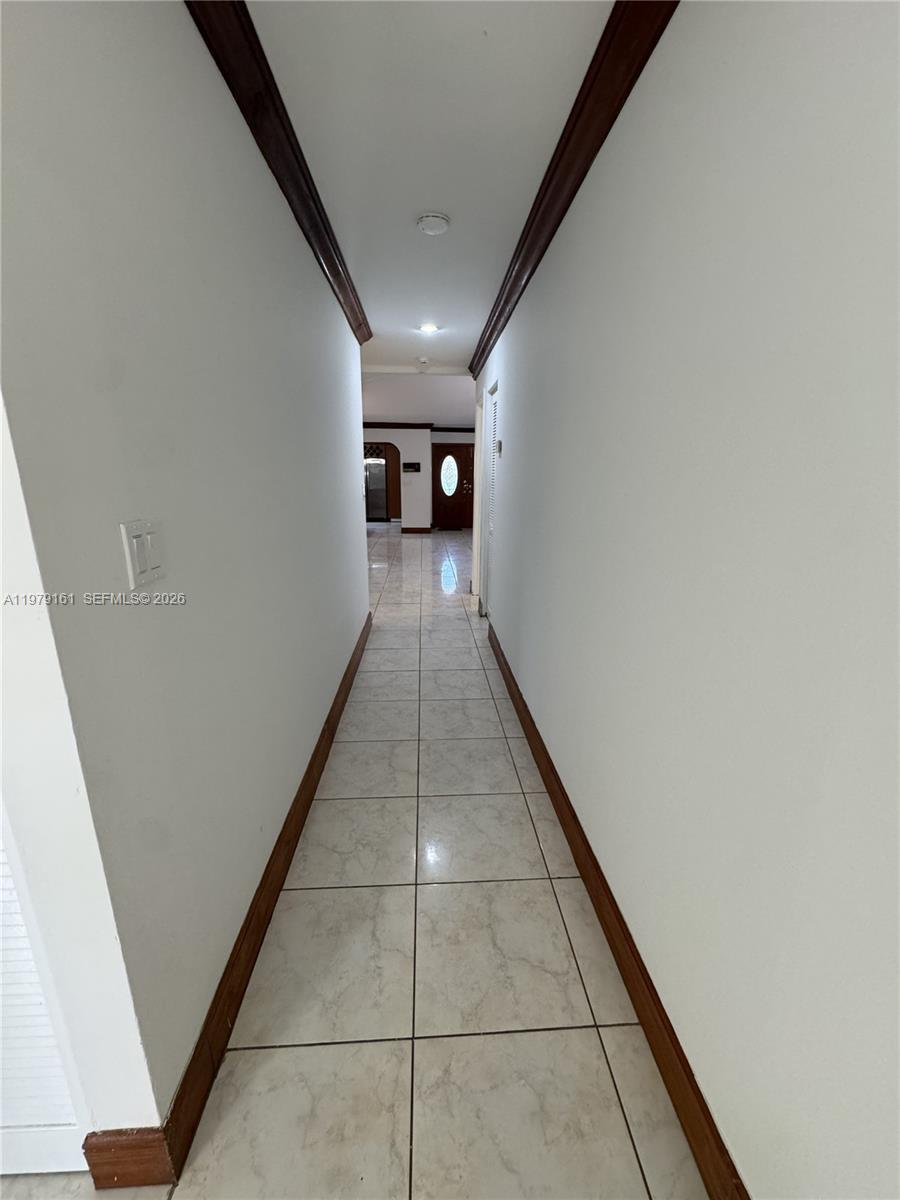 COUNTRY CLUB GARDENS SEC - Residential