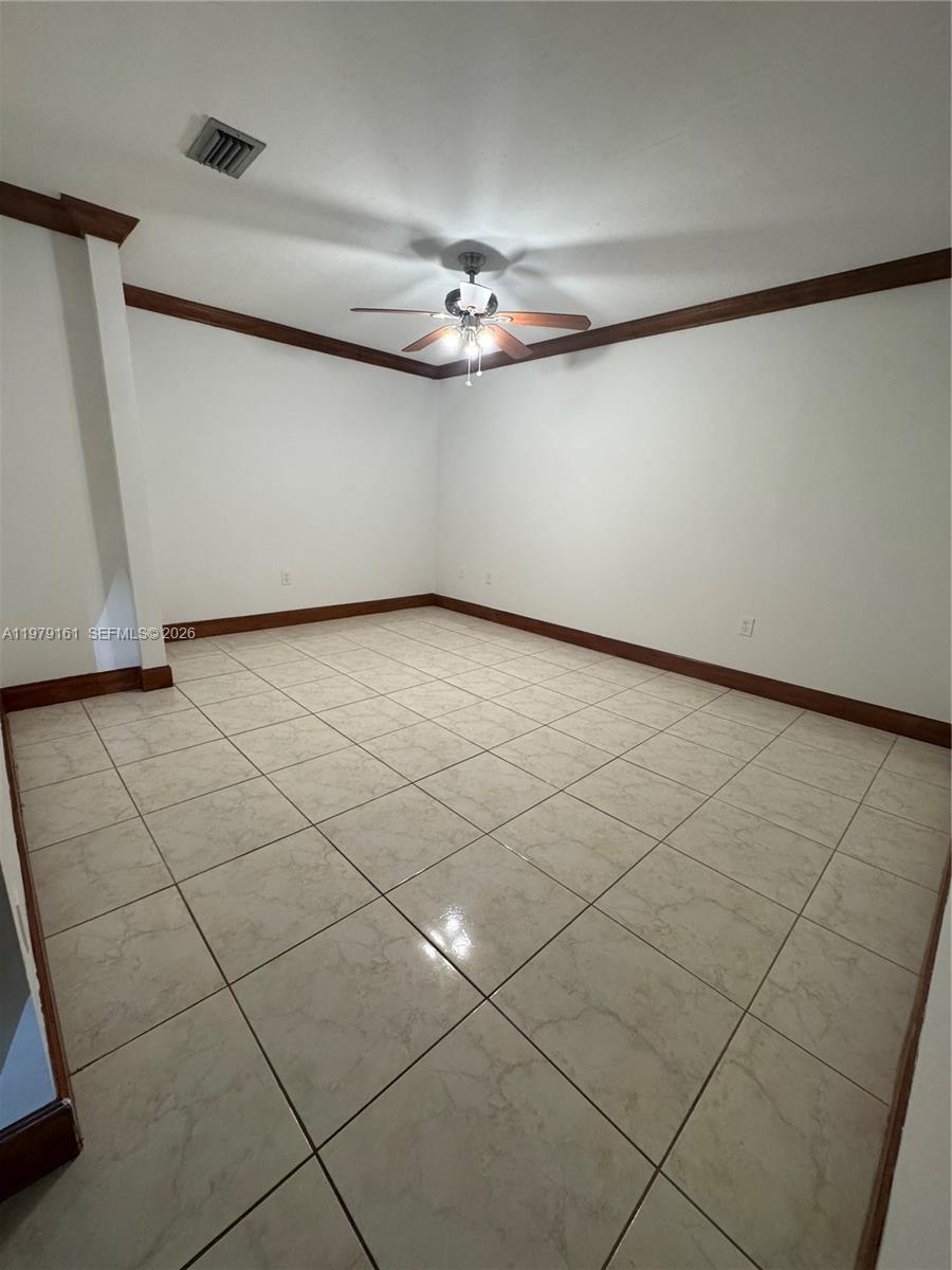 COUNTRY CLUB GARDENS SEC - Residential