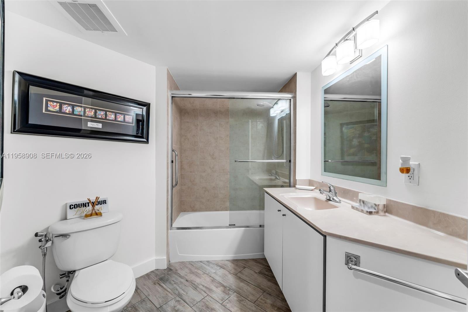 METROPOLIS II AT DADELAND - Residential