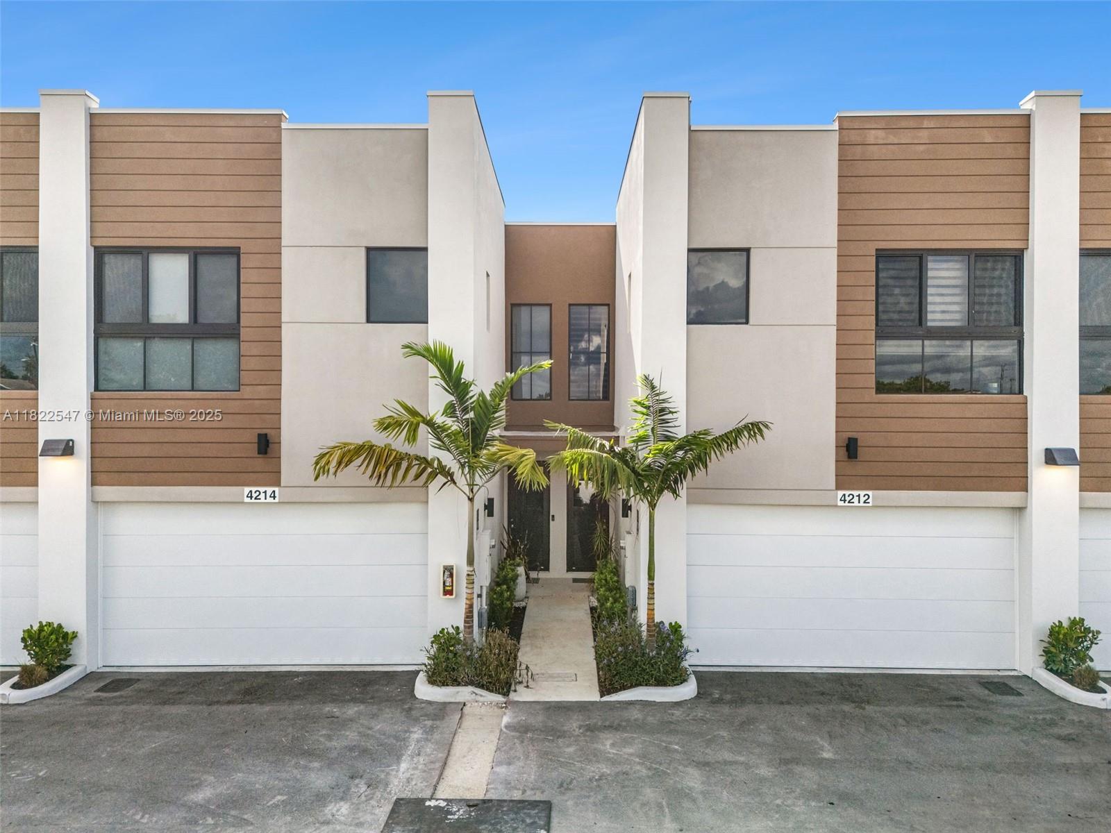 FLORANADA CENTER - Residential