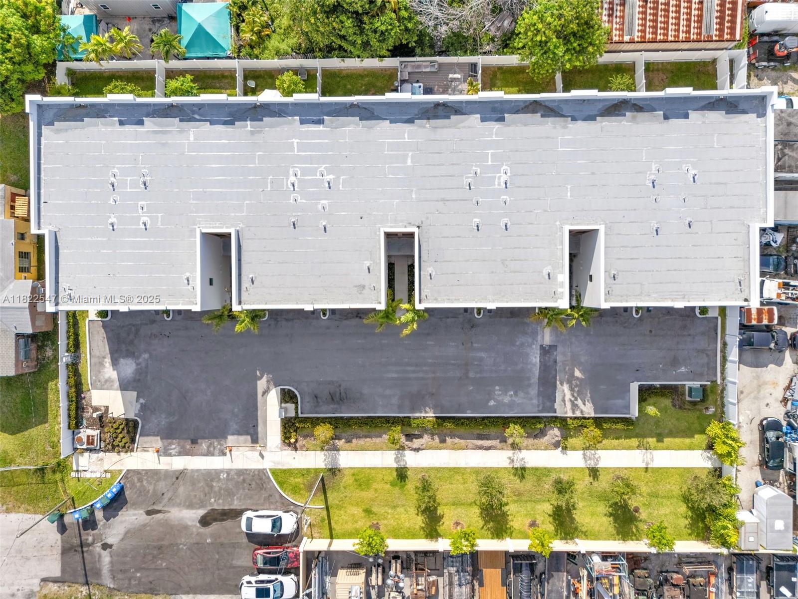 FLORANADA CENTER - Residential