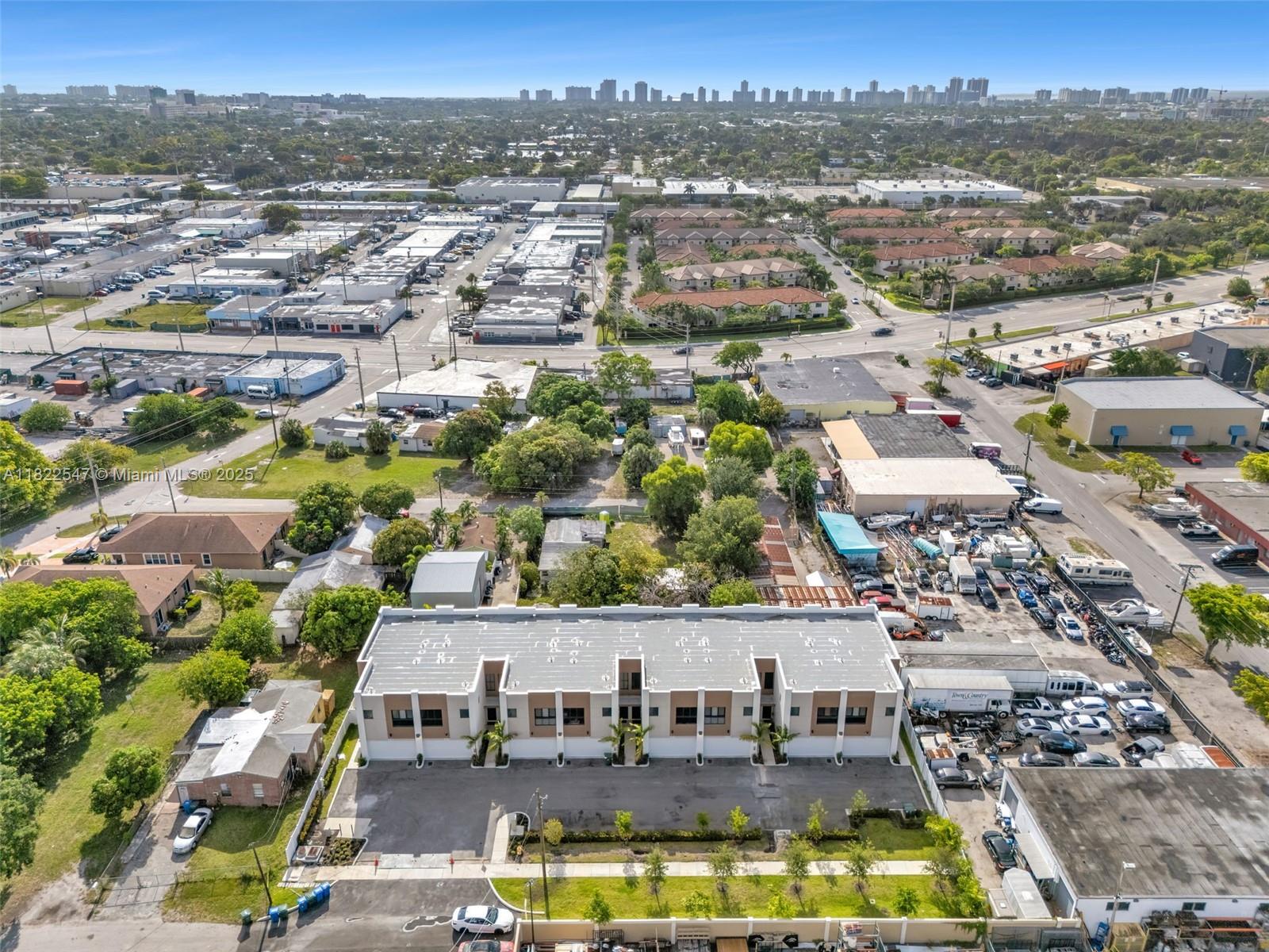 FLORANADA CENTER - Residential