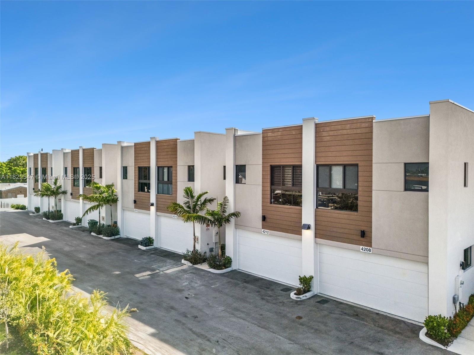 FLORANADA CENTER - Residential