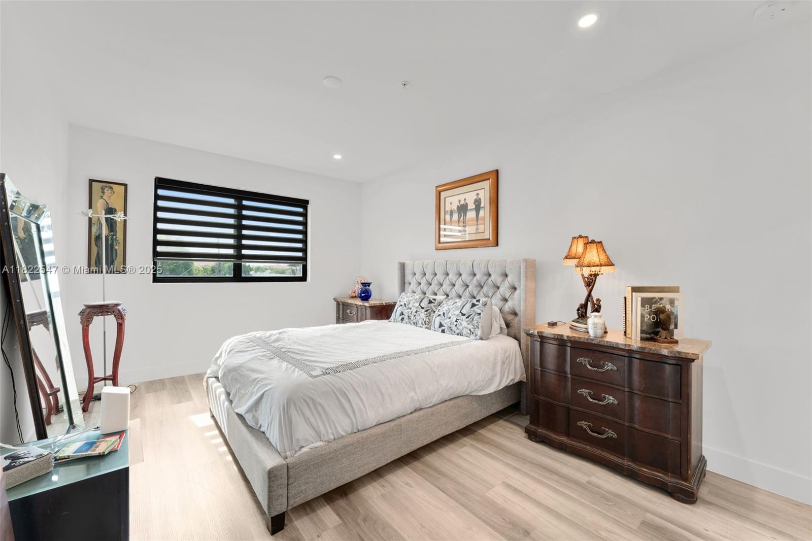 FLORANADA CENTER - Residential