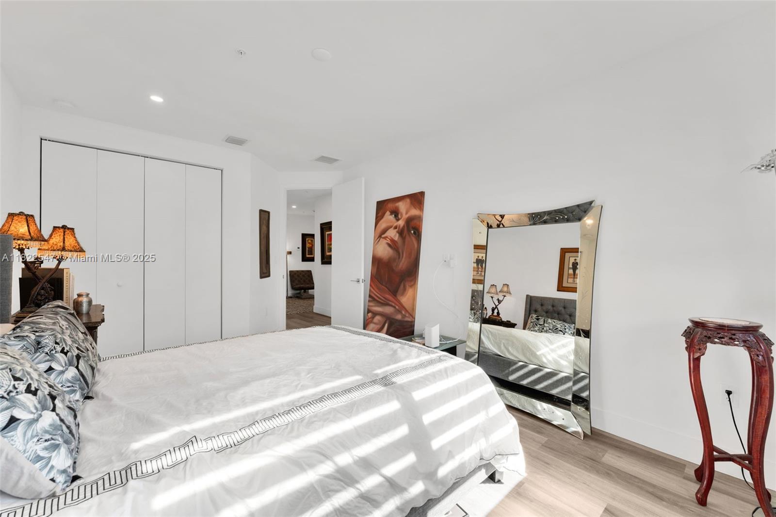 FLORANADA CENTER - Residential