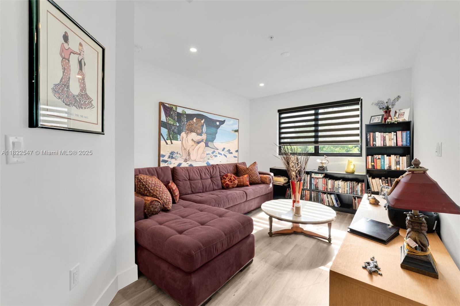 FLORANADA CENTER - Residential