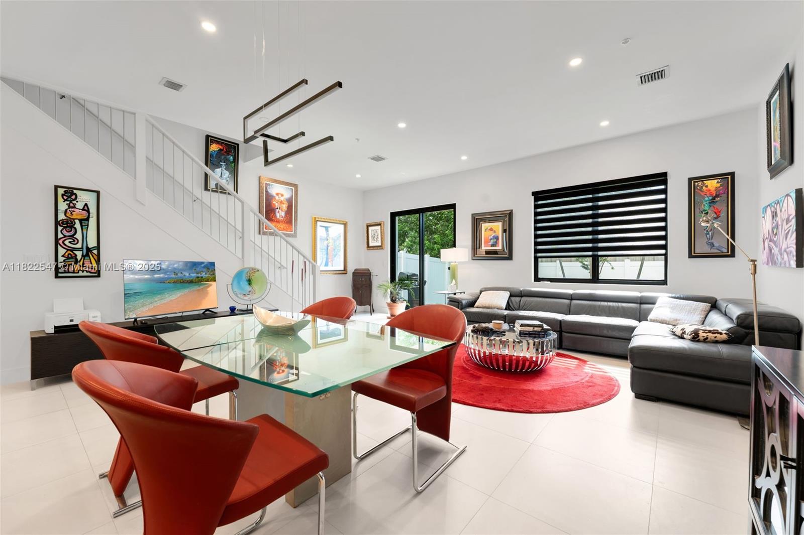 4212 NE 7th Ter