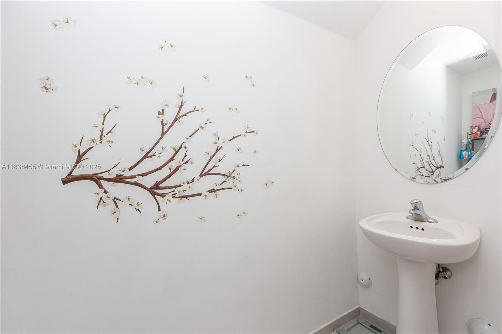 TROTTERS CHASE - Residential