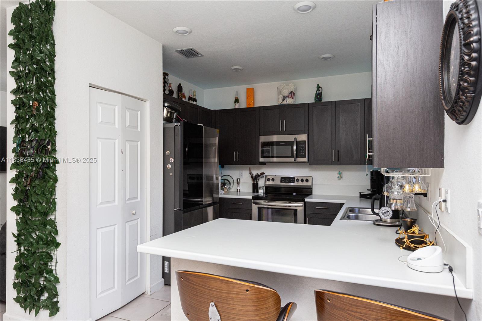 TROTTERS CHASE - Residential