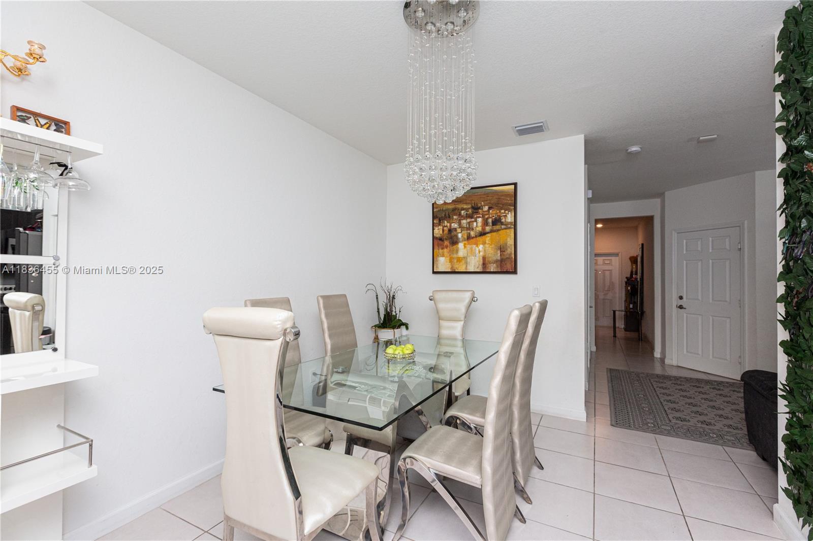 TROTTERS CHASE - Residential