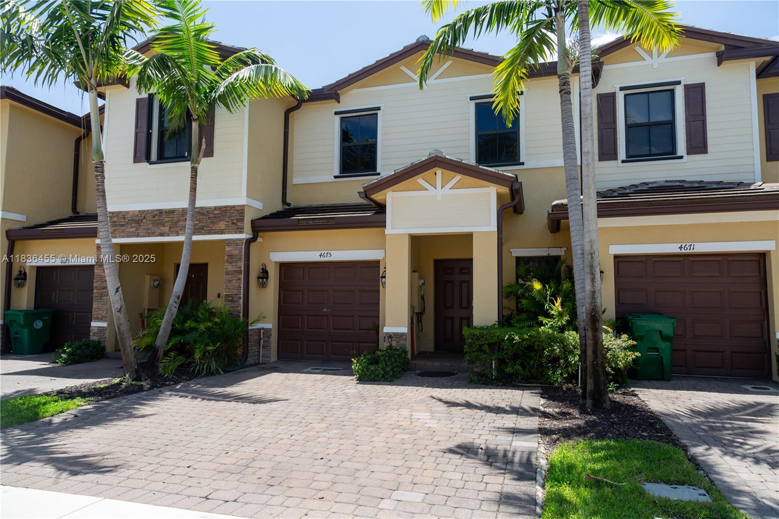 TROTTERS CHASE - Residential