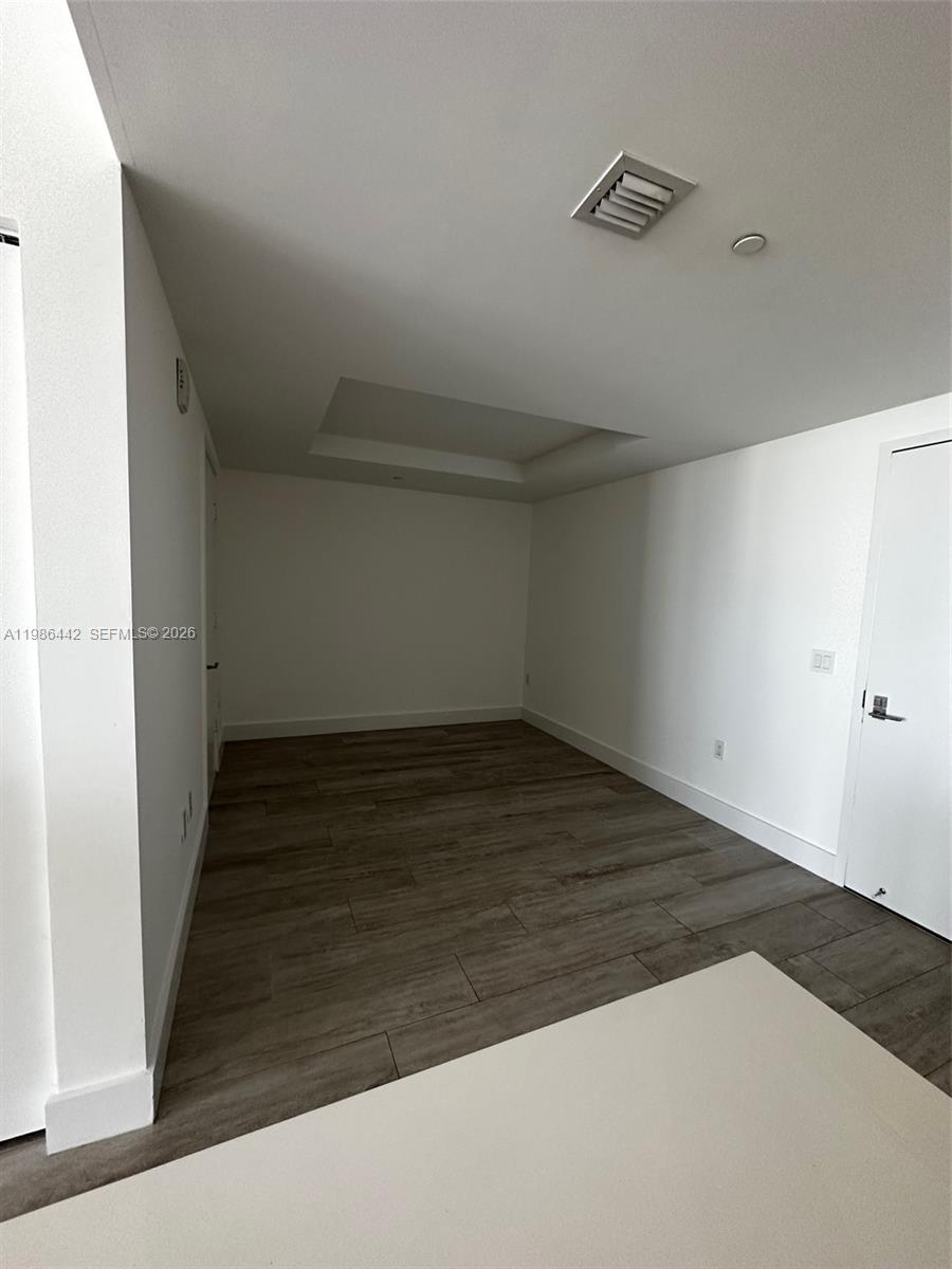 3401 MIDTOWN CONDO - Residential Lease