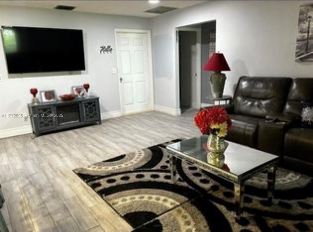 Photo of 220 SE Crosspoint Dr #0, Port St Lucie, FL 34983 (MLS # A11872805)