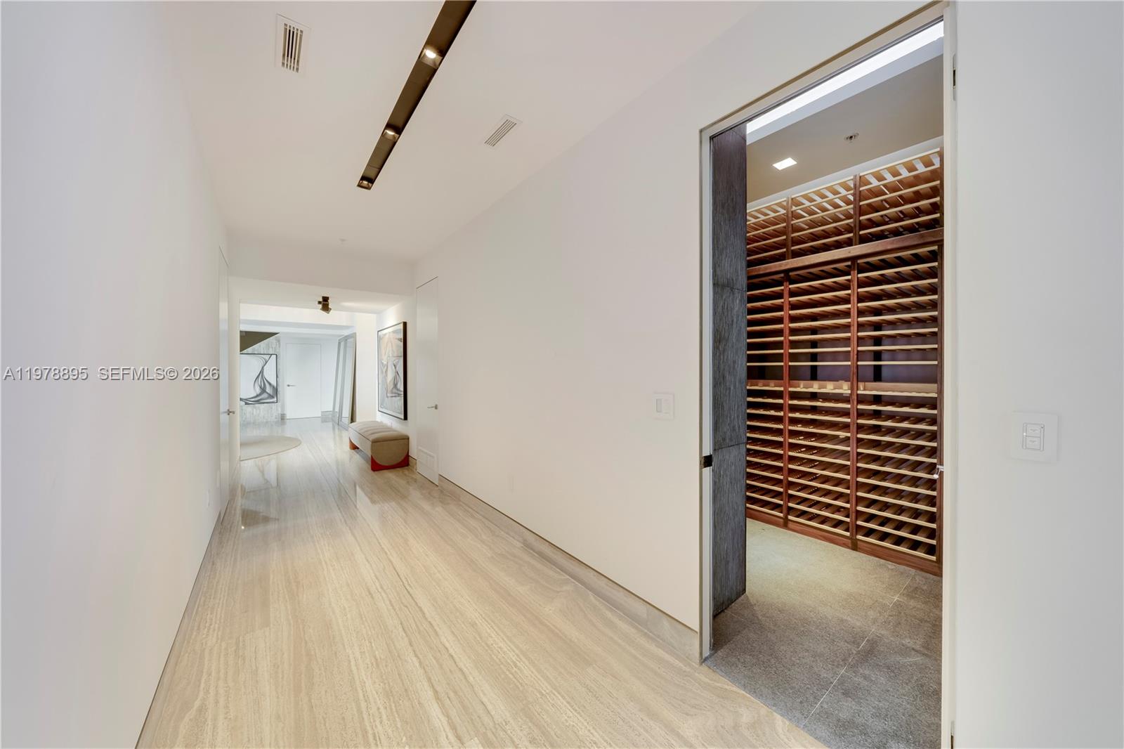 TRUMP ROYALE CONDO - Residential