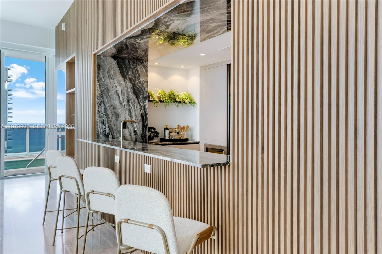 TRUMP ROYALE CONDO - Residential