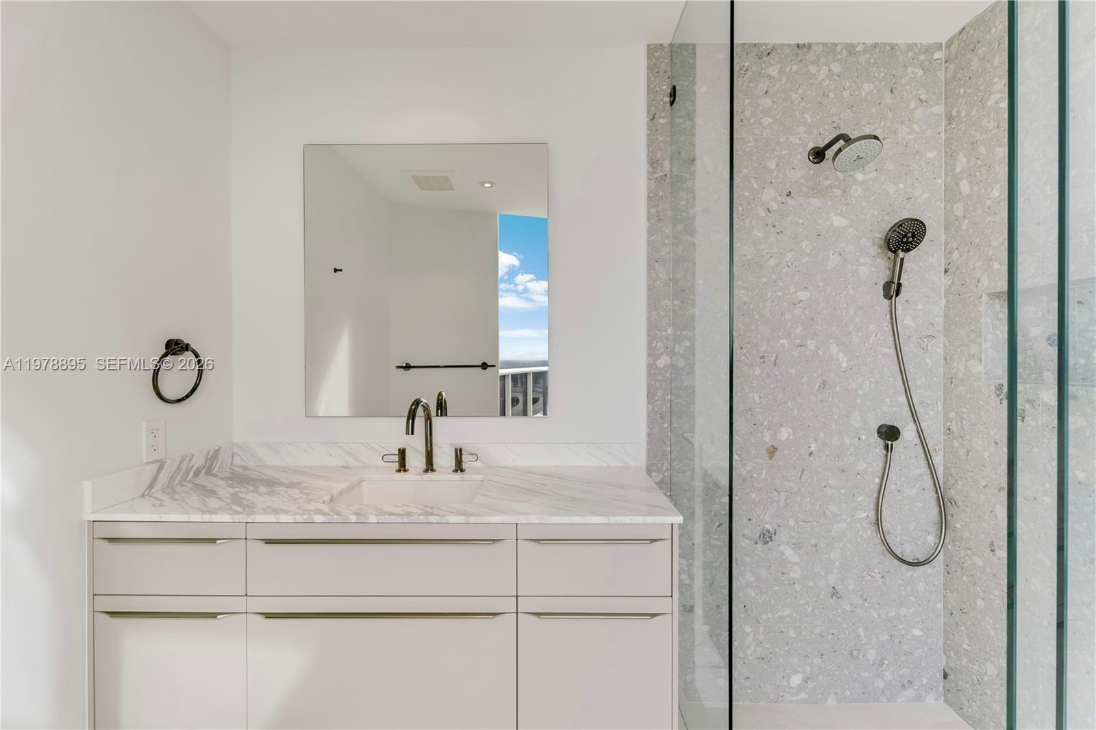 TRUMP ROYALE CONDO - Residential