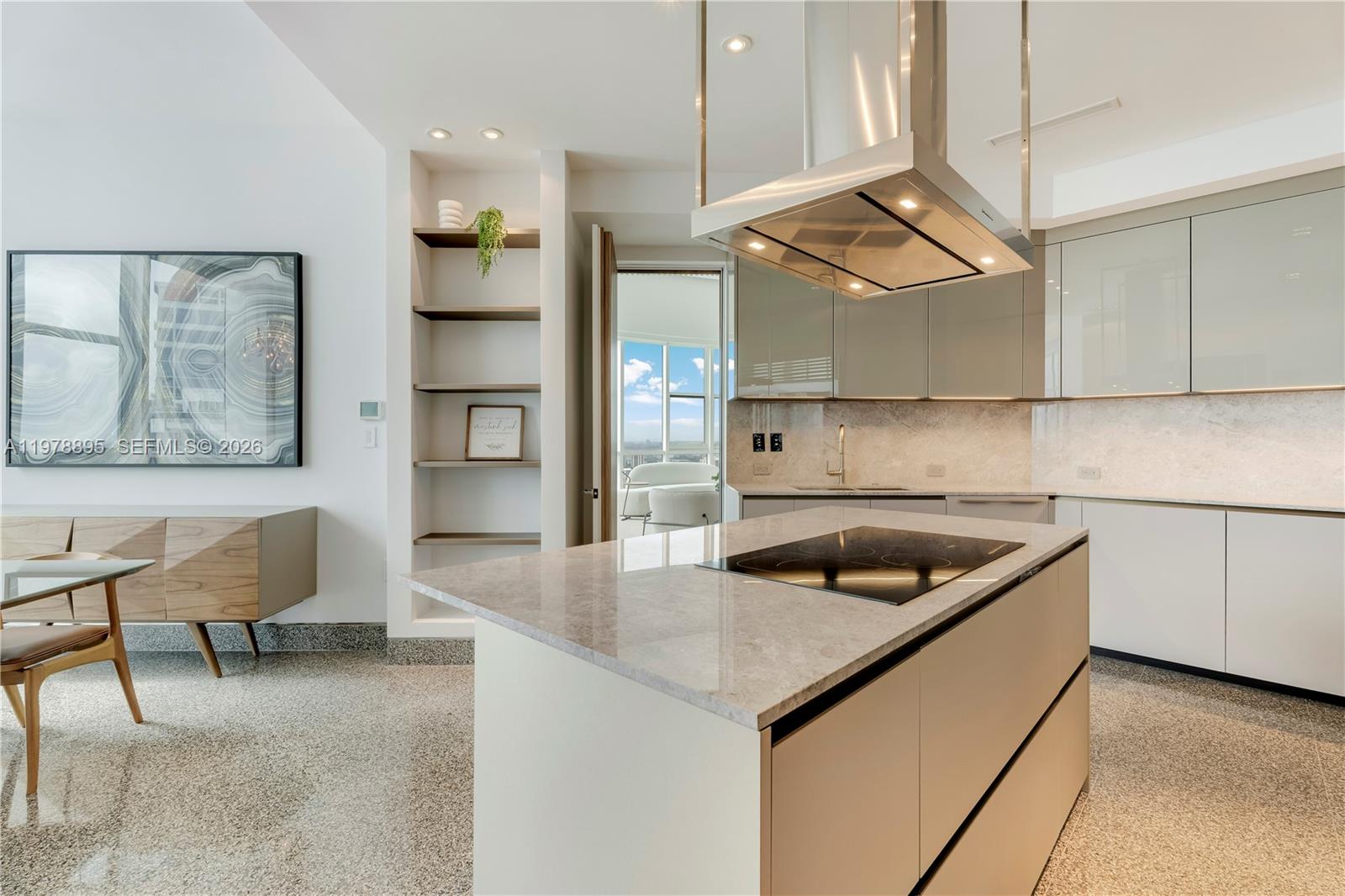 TRUMP ROYALE CONDO - Residential