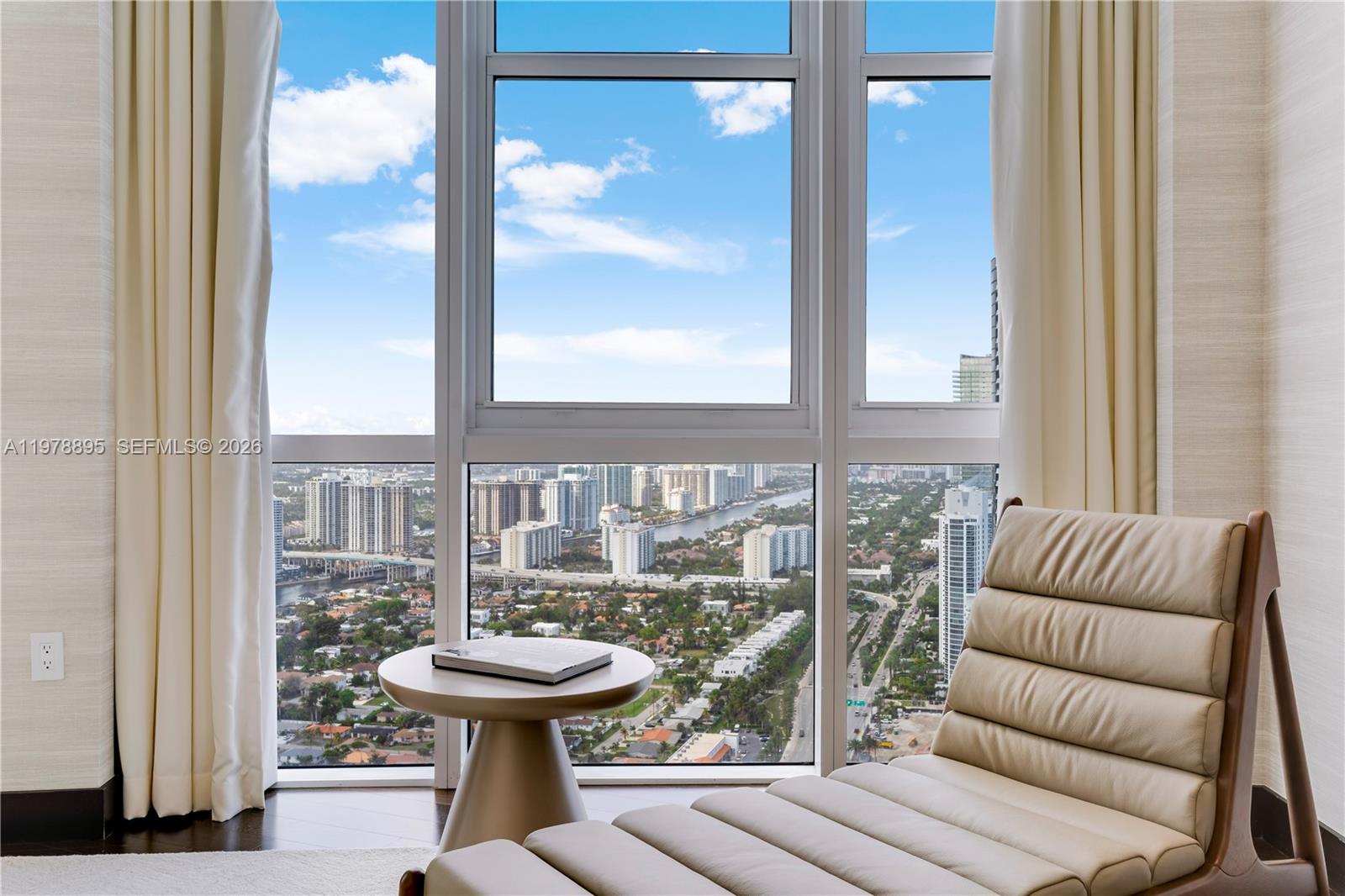 TRUMP ROYALE CONDO - Residential