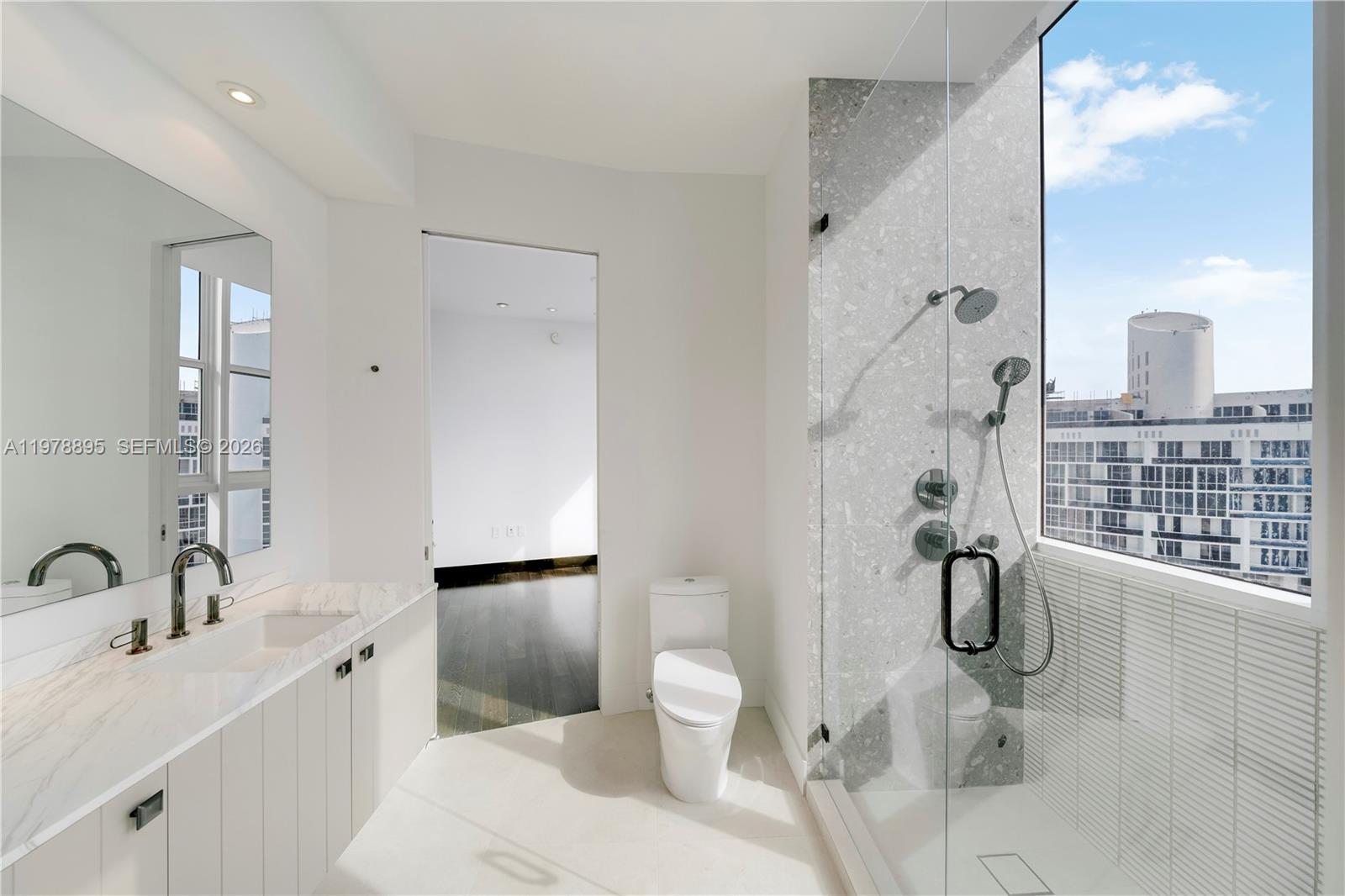 TRUMP ROYALE CONDO - Residential