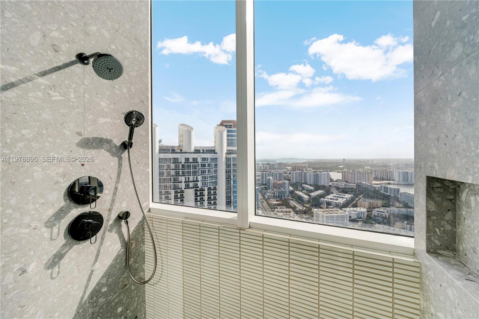 TRUMP ROYALE CONDO - Residential