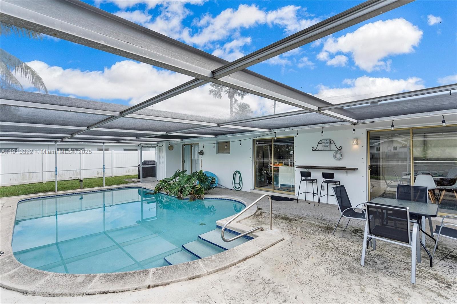 ROYAL PALM ACRES SECOND S - Residential