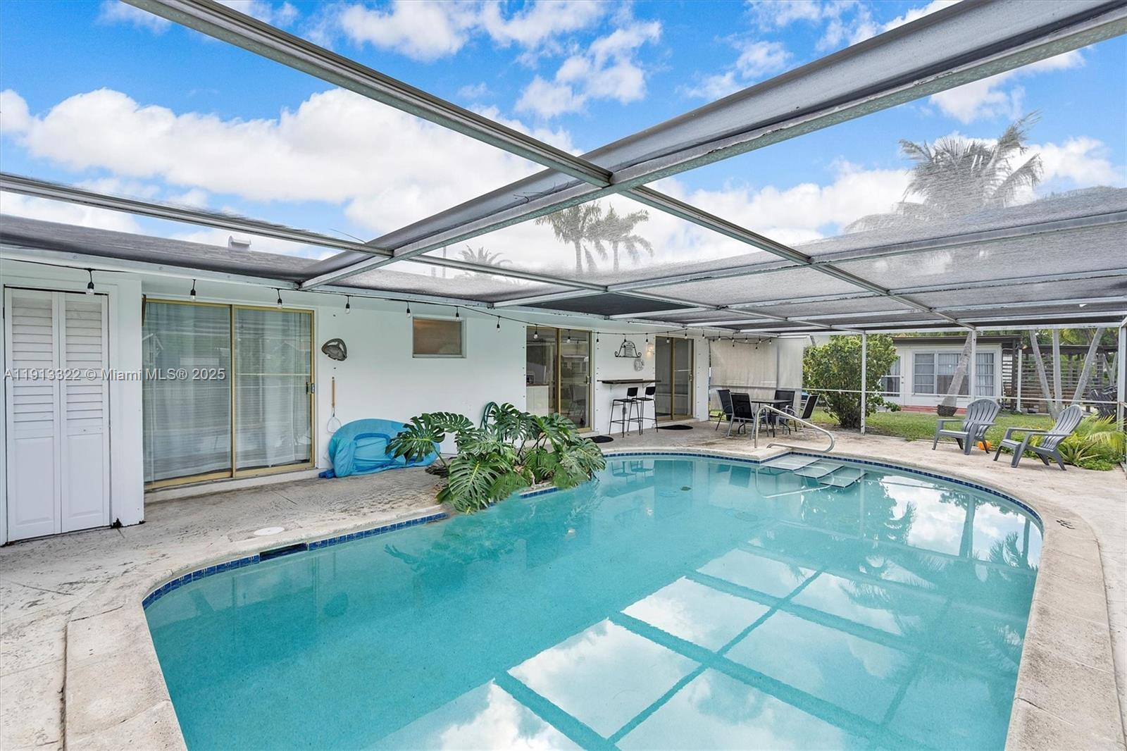 ROYAL PALM ACRES SECOND S - Residential