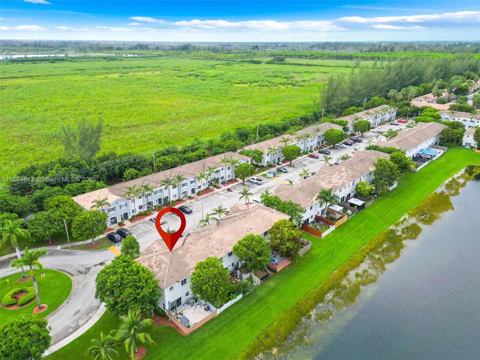 VENETIA GROVE - Residential