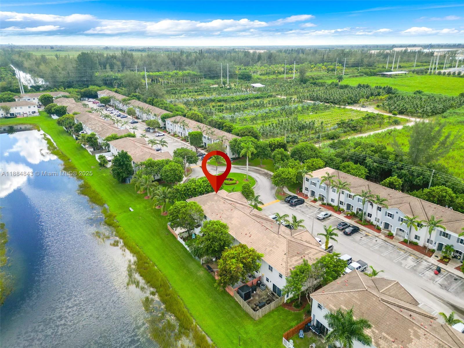 VENETIA GROVE - Residential