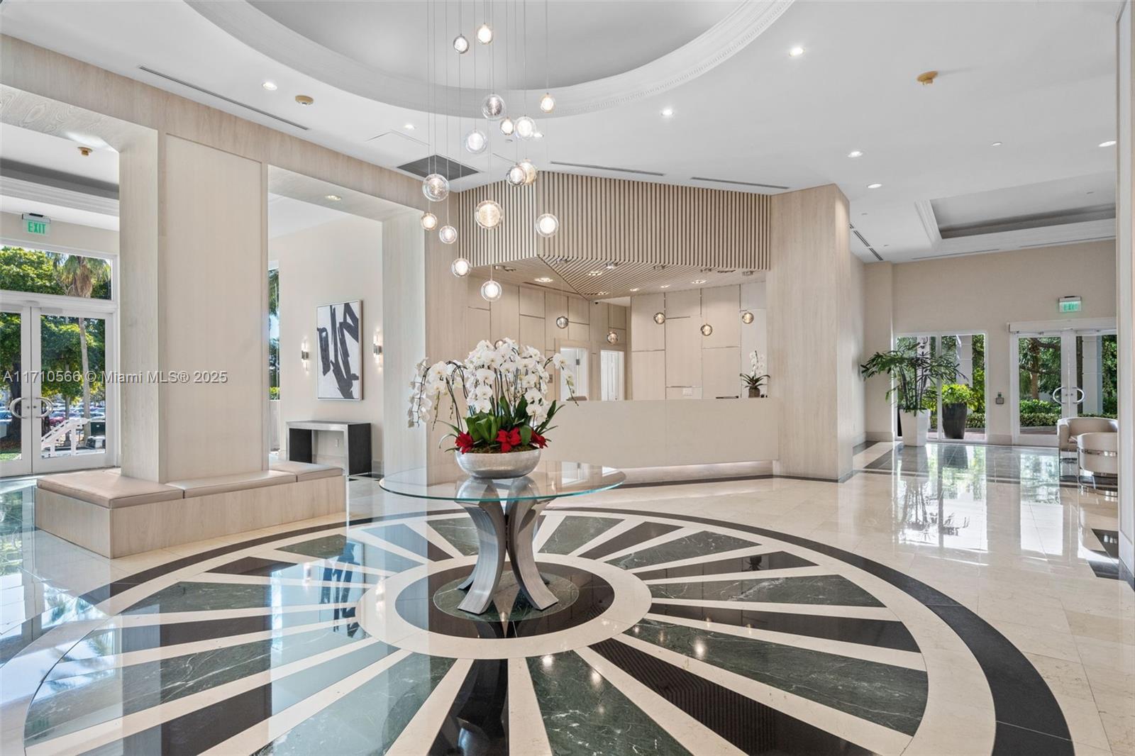2645 S Bayshore Dr 904