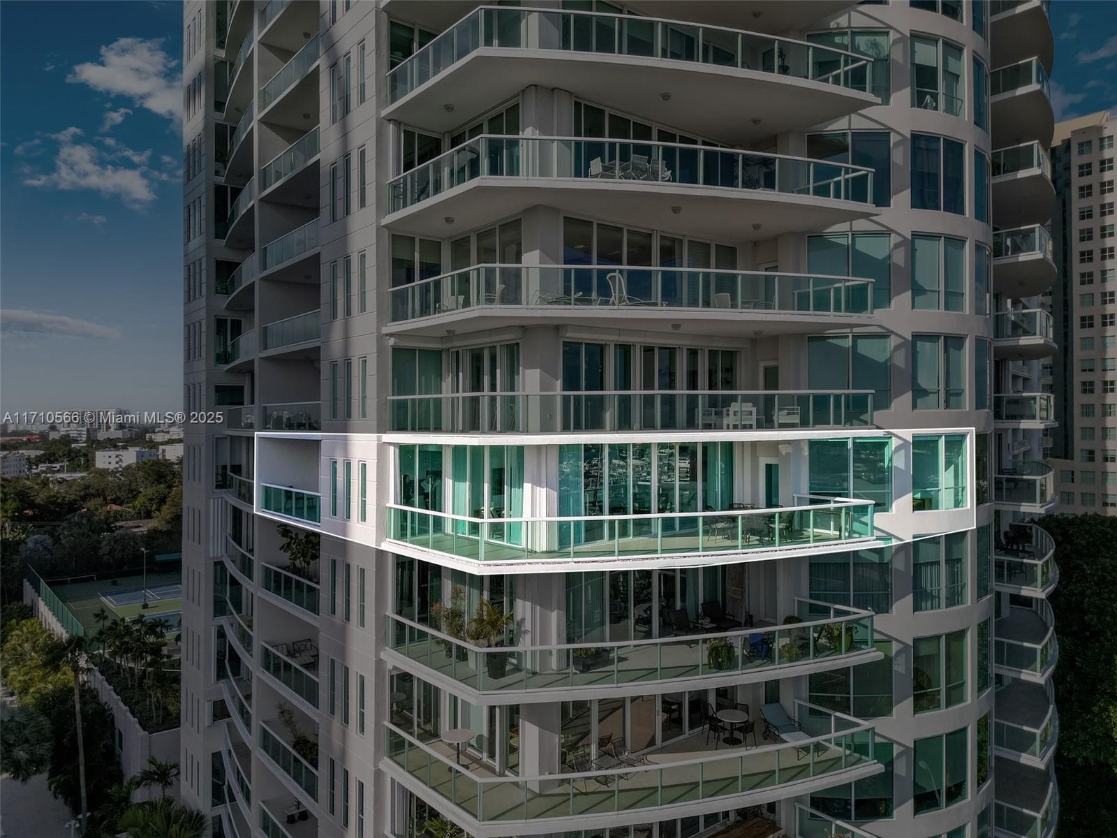 2645 S Bayshore Dr 904