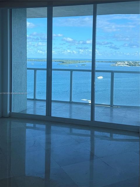 218 SE 14th St 2203 Miami FL 33131