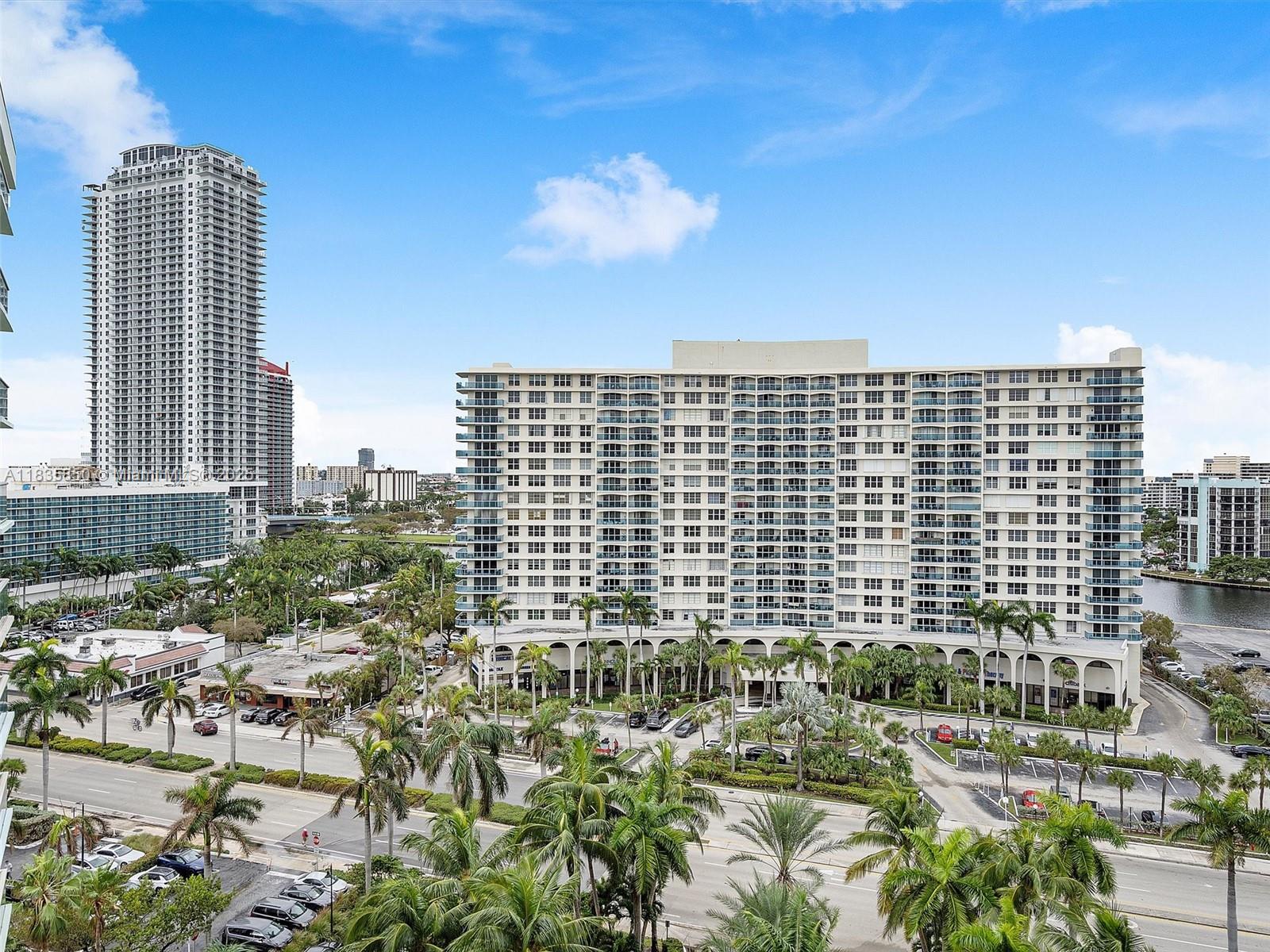TIDES ON HOLLYWOOD BEACH - Residential