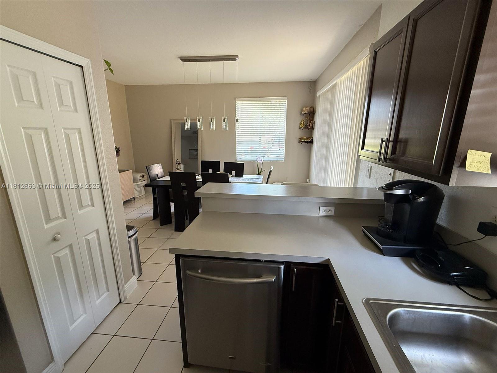 TOWNS AT SEASCAPE - Residential Lease