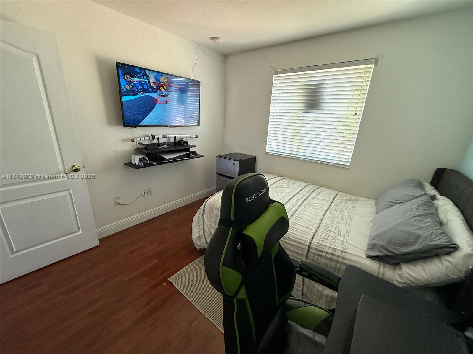 TOWNS AT SEASCAPE - Residential Lease