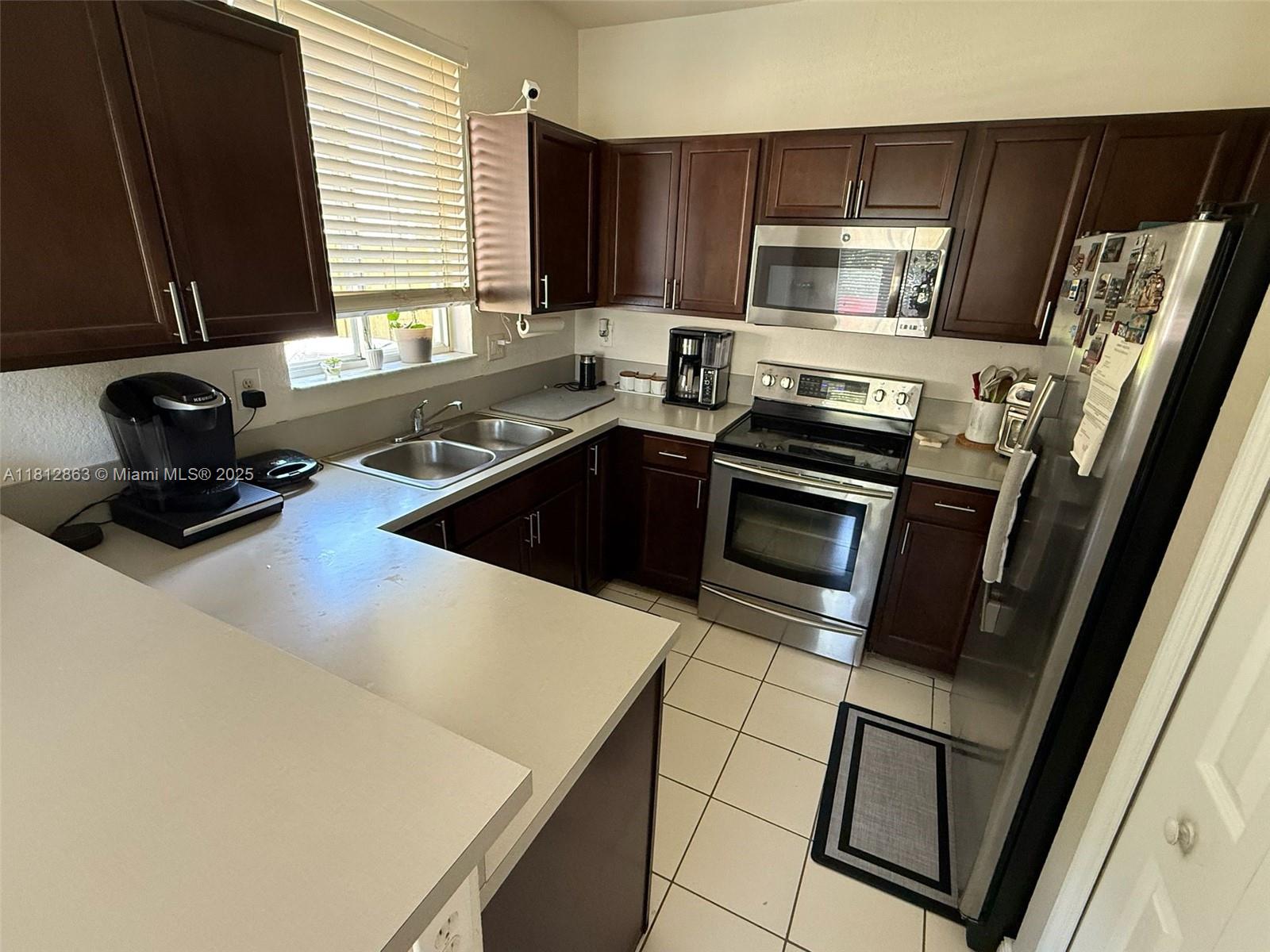 TOWNS AT SEASCAPE - Residential Lease