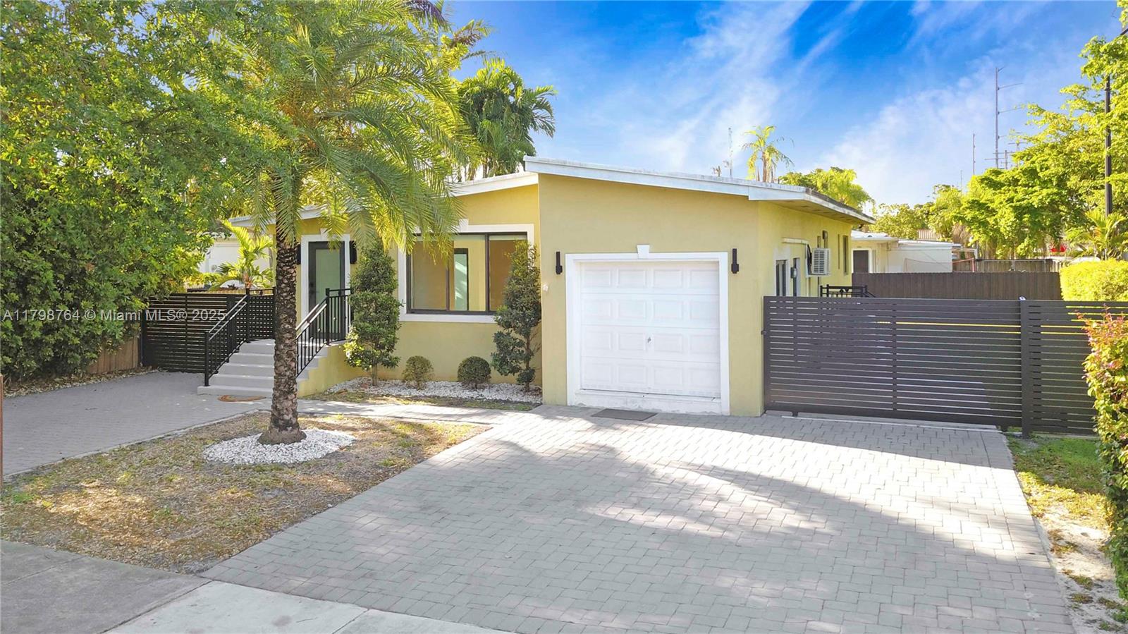 6180 Sw 16th Ter, West Miami, Miami-Dade County, Florida - 4 Bedrooms  
2 Bathrooms - 