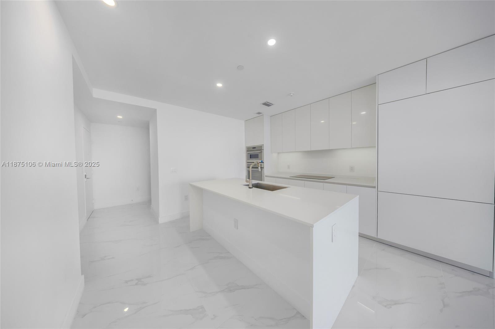 700 NE 24th St 1803