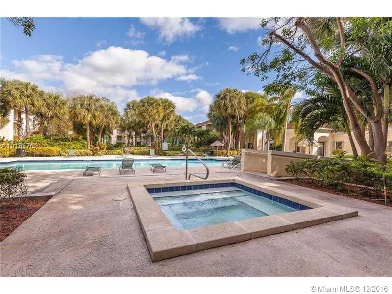 Hollywood Parc Condo - Residential Lease