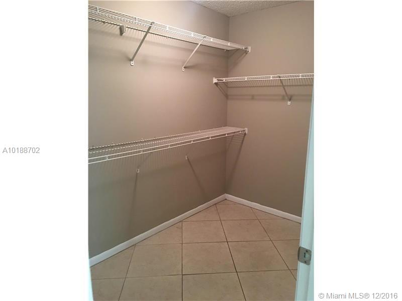 Hollywood Parc Condo - Residential Lease