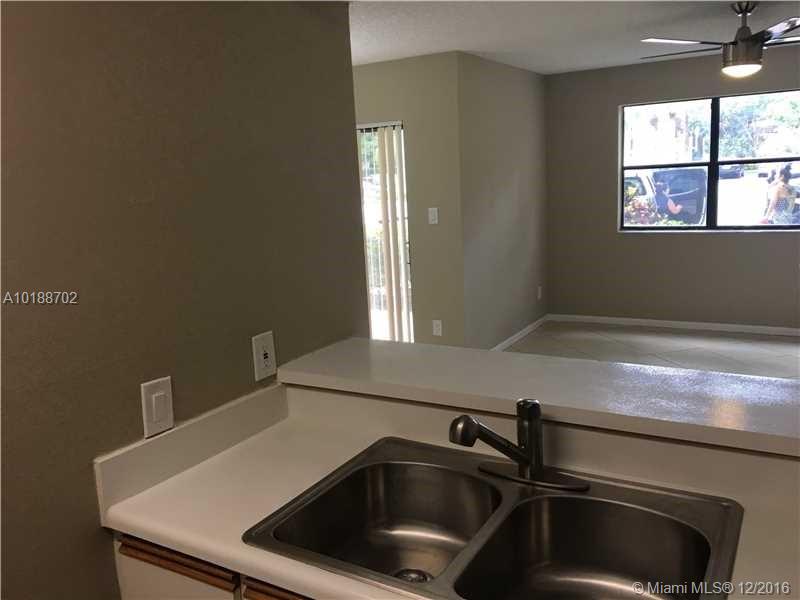 Hollywood Parc Condo - Residential Lease