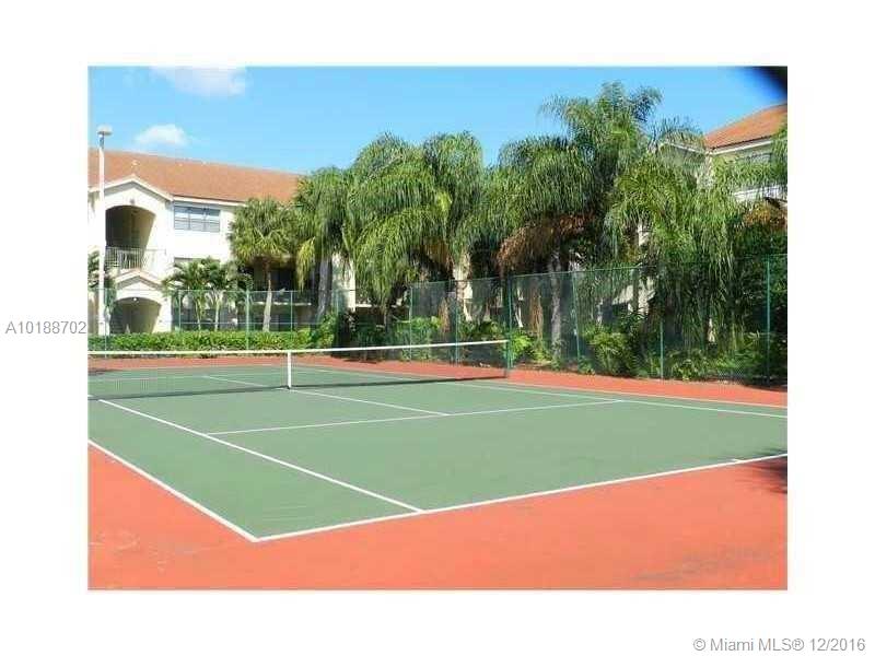 Hollywood Parc Condo - Residential Lease