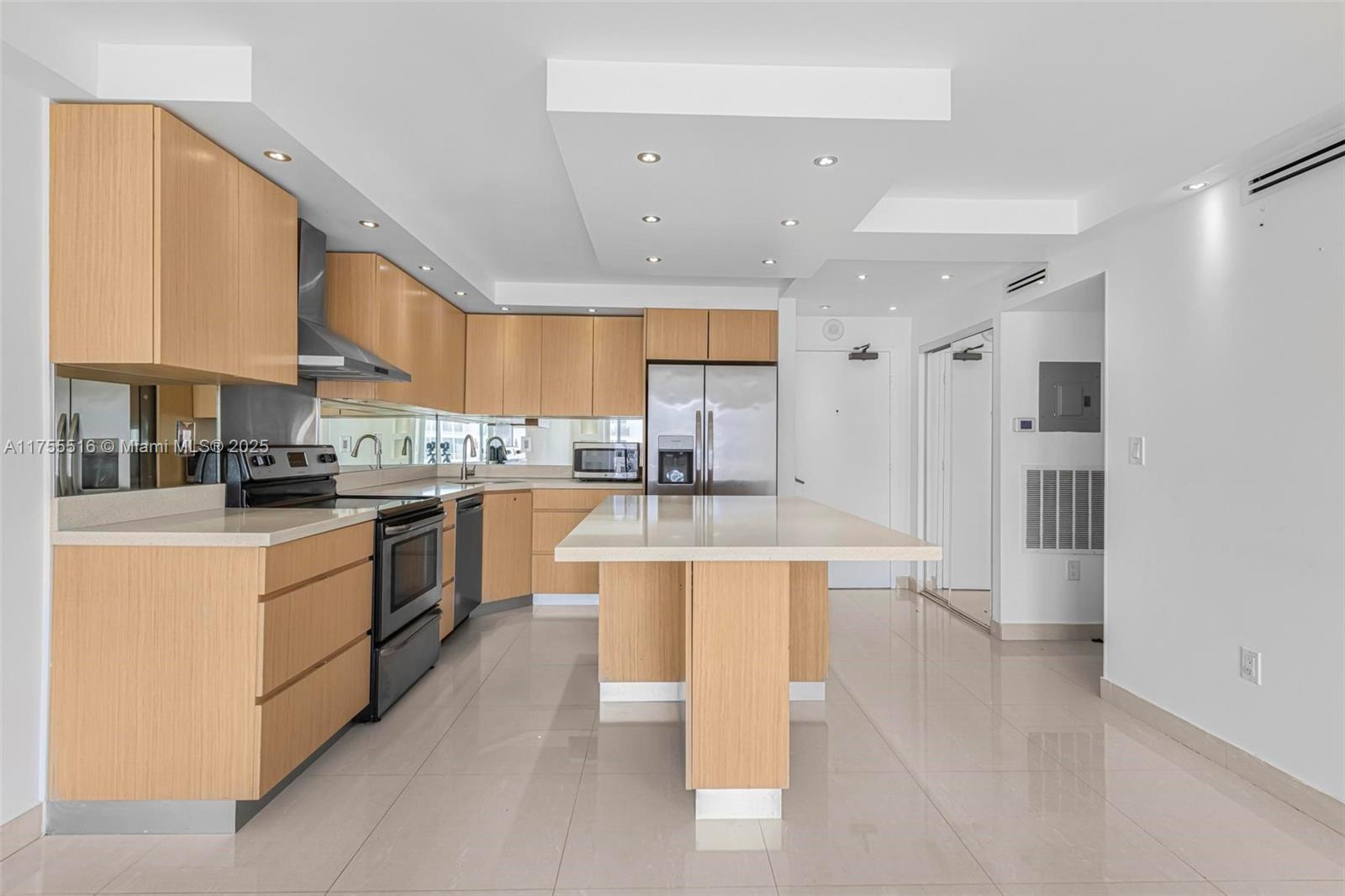 401 Ocean Dr 1011